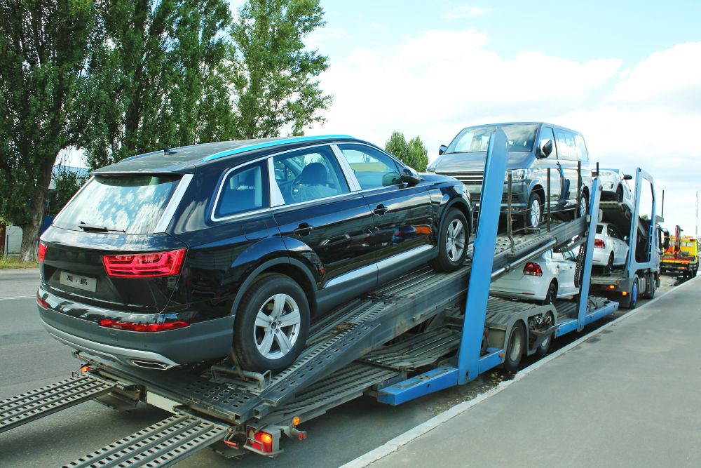 Hình thức vận chuyển xe ô tô ra Côn Đảo khá phổ biến vì nhu cầu của khách hàng ngày càng tăng 